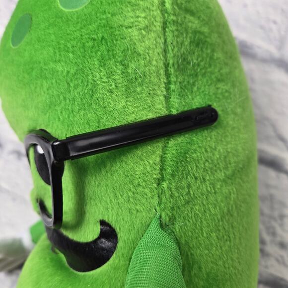 Fiesta Mr Pickle Plush 12 inch Green Mustache Eyeglasses - Picture 14 of 16